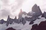 ElChalten-CerroFitRoy0001-C-Osvaldo.jpg (40098 bytes)